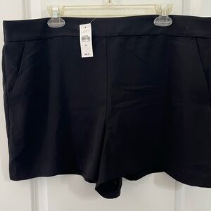 NWT Loft Black dress shorts, drape nicely, crepe/rayon fabric, Size XL